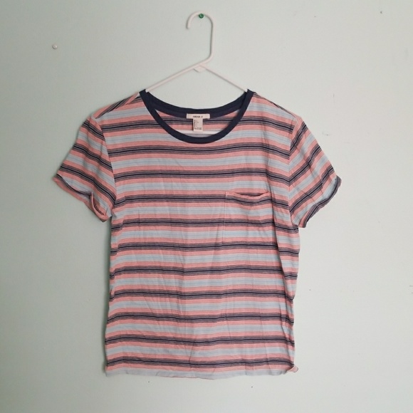 Forever 21 Tops - Forever 21 T Shirt